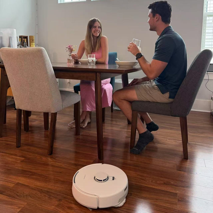 AX6-Emily-Image-4_5_144cc227-1cc3-43fe-8c16-3bac59ccf878